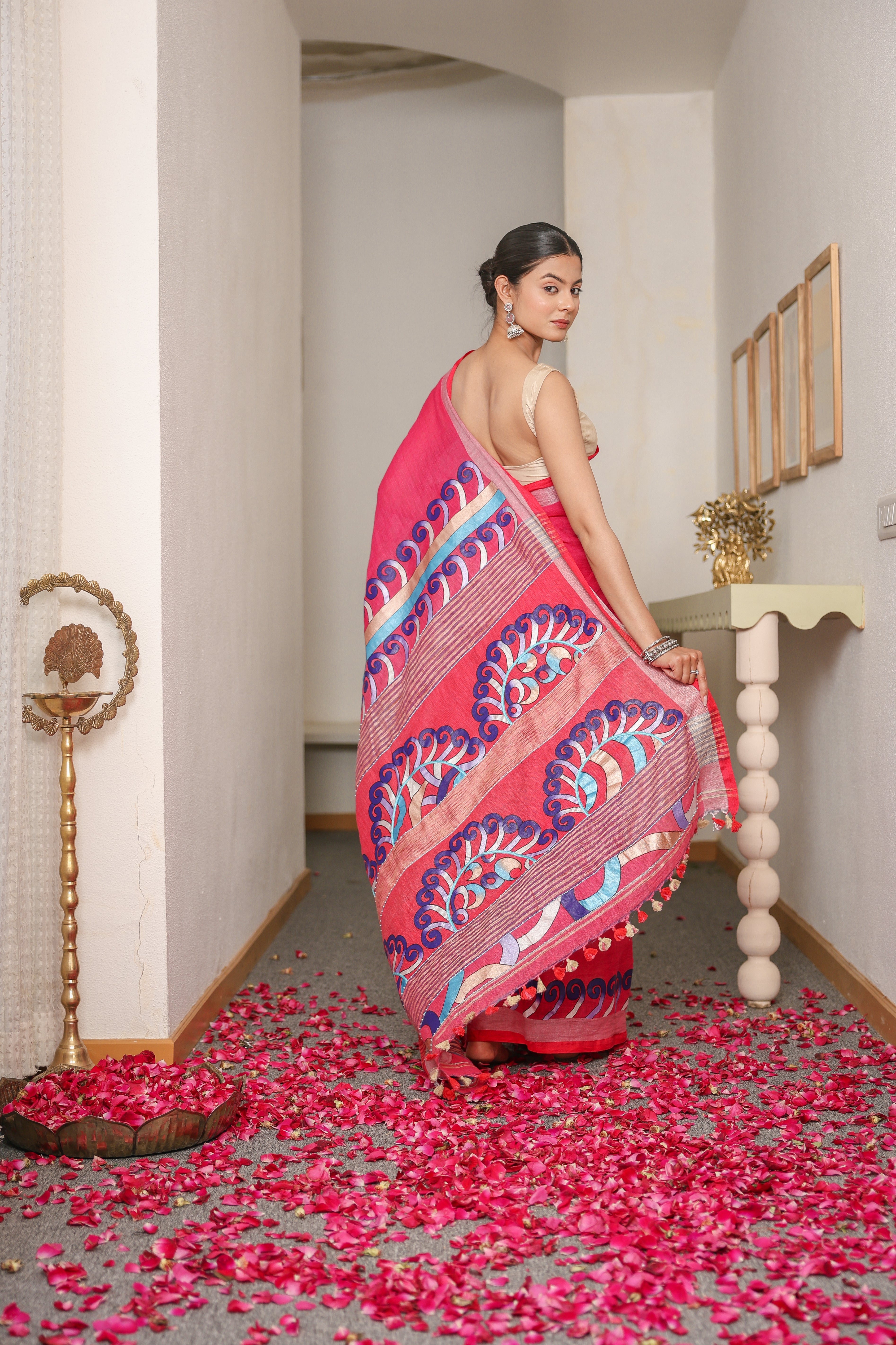 HandPainted and Hand embroidered Deep Pink Handloom Linen Saree