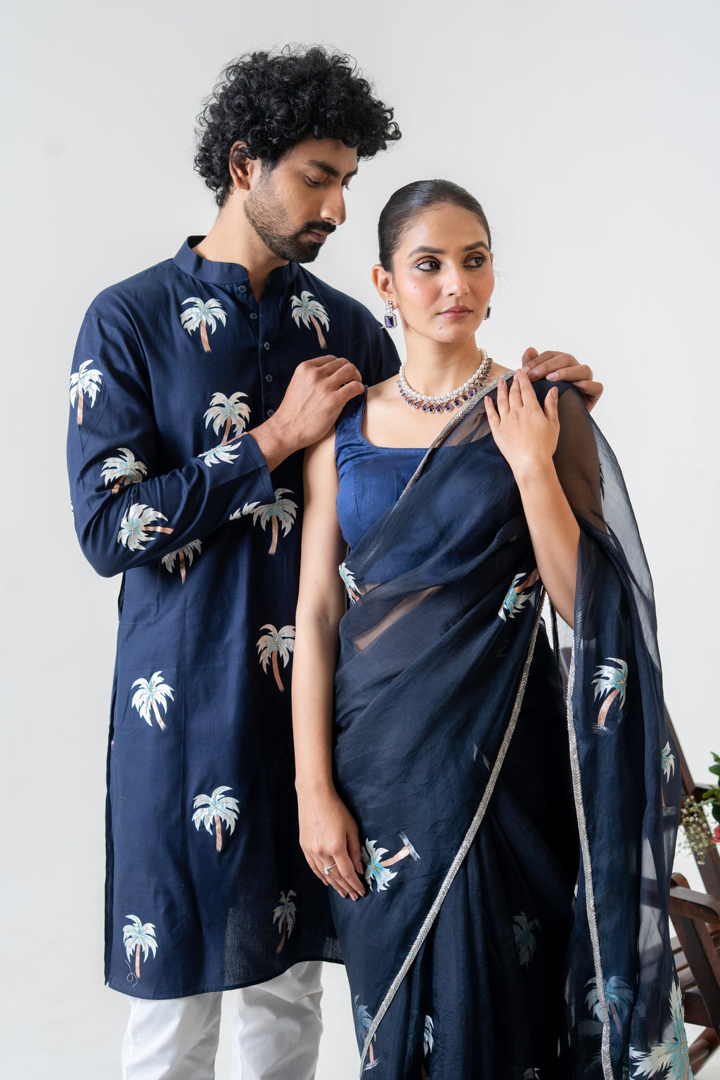 Handpainted and Handembroiderd Navy Blue Palm Tree Saree and Kurta Twin Outfit