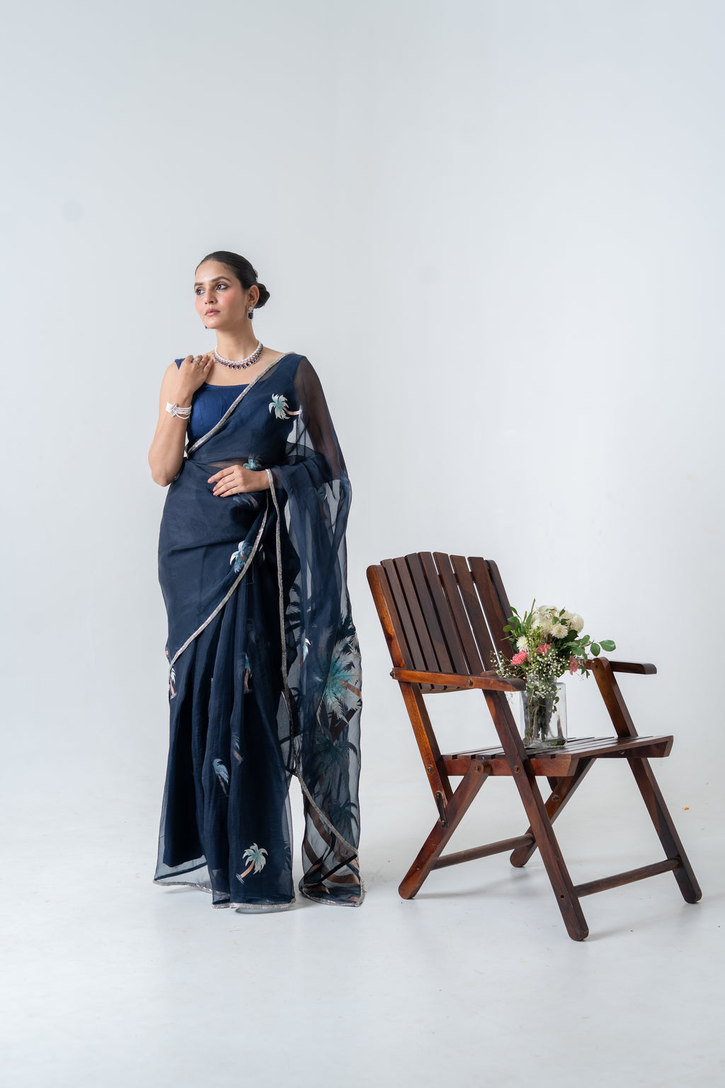 Handpainted and Handembroiderd Navy Blue Palm Tree Saree and Kurta Twin Outfit