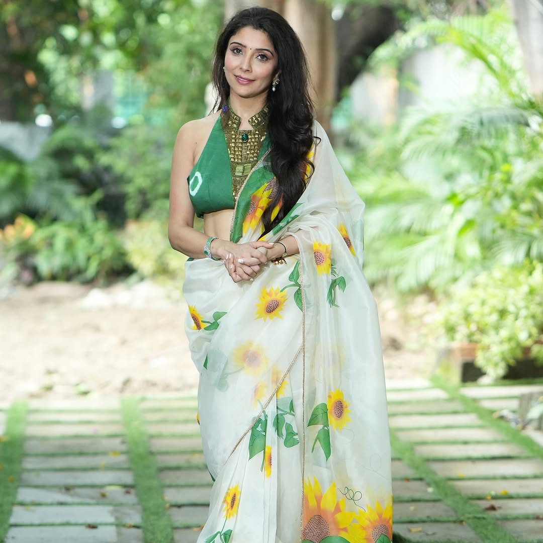 Hand-Painted Ivory Sunflower Silk Organza Saree
